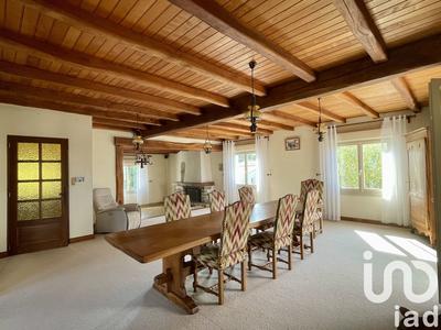 Maison - 149 m² - 8 pièces