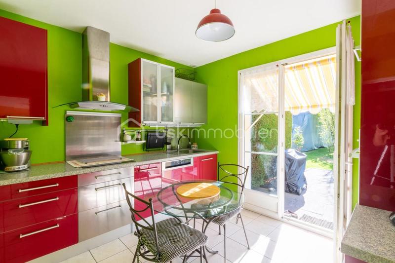 Maison - 168 m² - 8 pièces