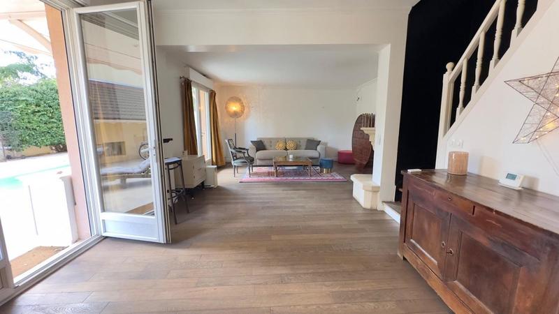 Maison - 110 m² - 6 pièces