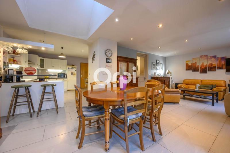 Maison - 141 m² - 5 pièces