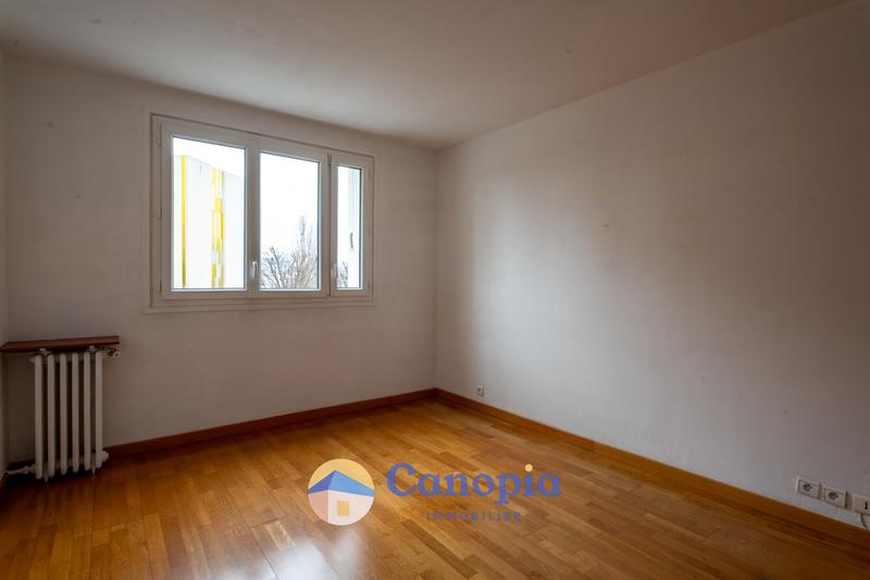 Appartement - 75 m² - 4 pièces