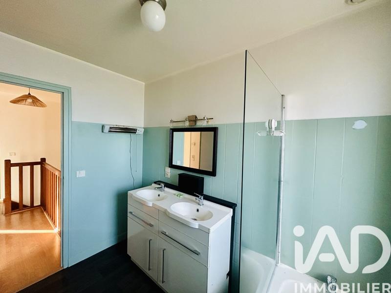 Maison - 94 m² - 5 pièces