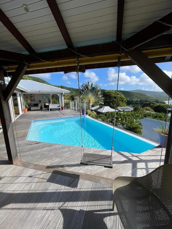 Villa - 219 m² - 8 pièces