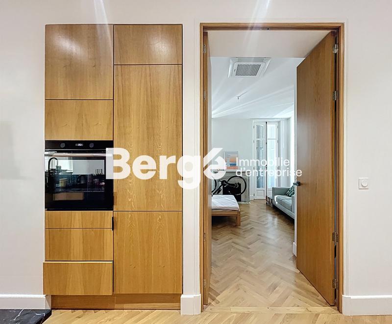 Bureau - 130 m² - 4 pièces