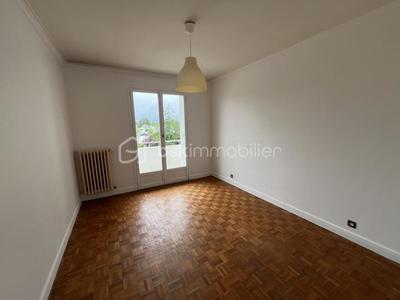 Appartement - 104 m² - 5 pièces