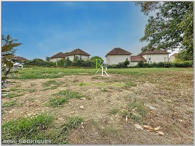 Terrain constructible - 645 m²