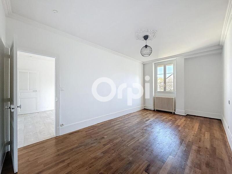 Maison - 110 m² - 4 pièces