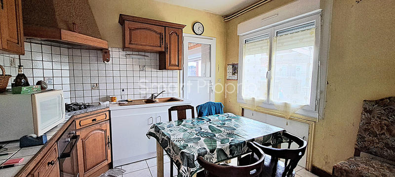 Maison - 97 m² - 5 pièces