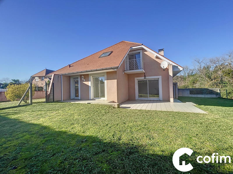 Maison - 111 m² - 5 pièces