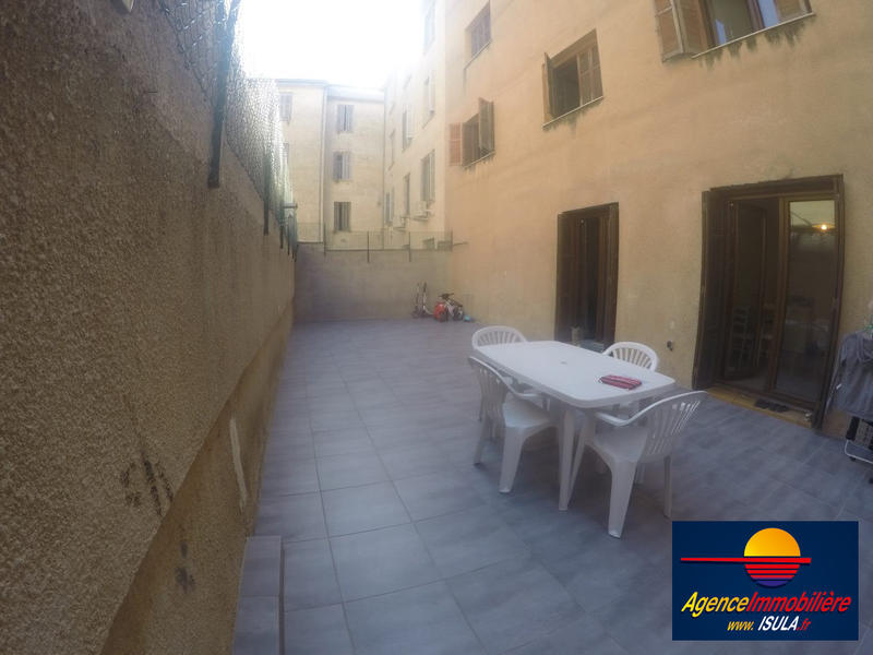 Appartement - 81 m² - 3 pièces