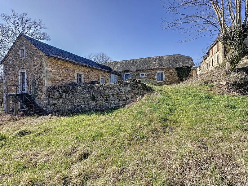 Grange - 140 m² - 5 pièces