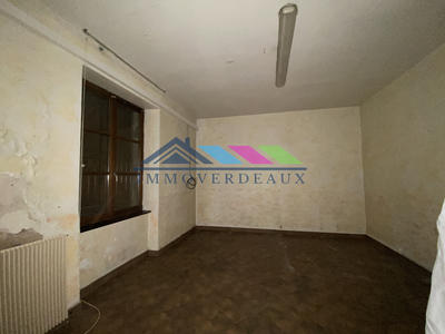 Local commercial - 166 m² - 6 pièces