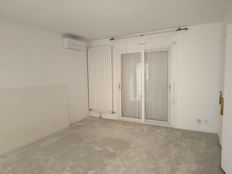 Maison - 253 m² - 6 pièces