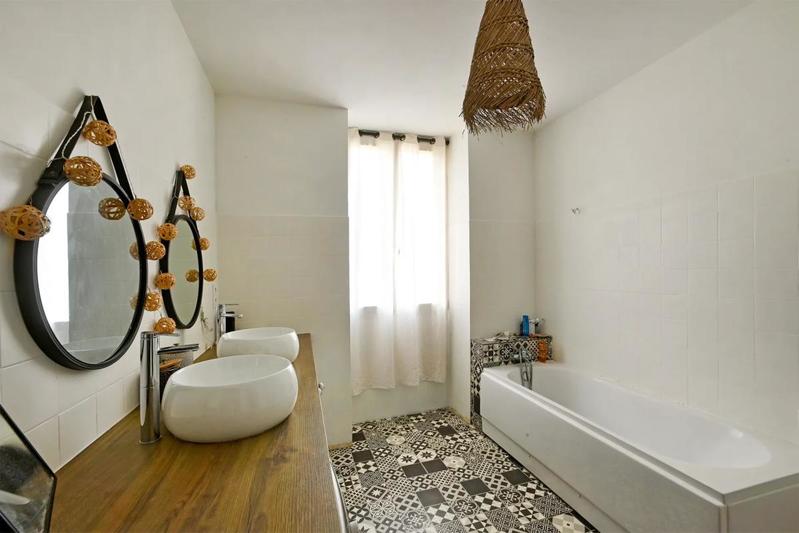 Maison - 198 m² - 5 pièces