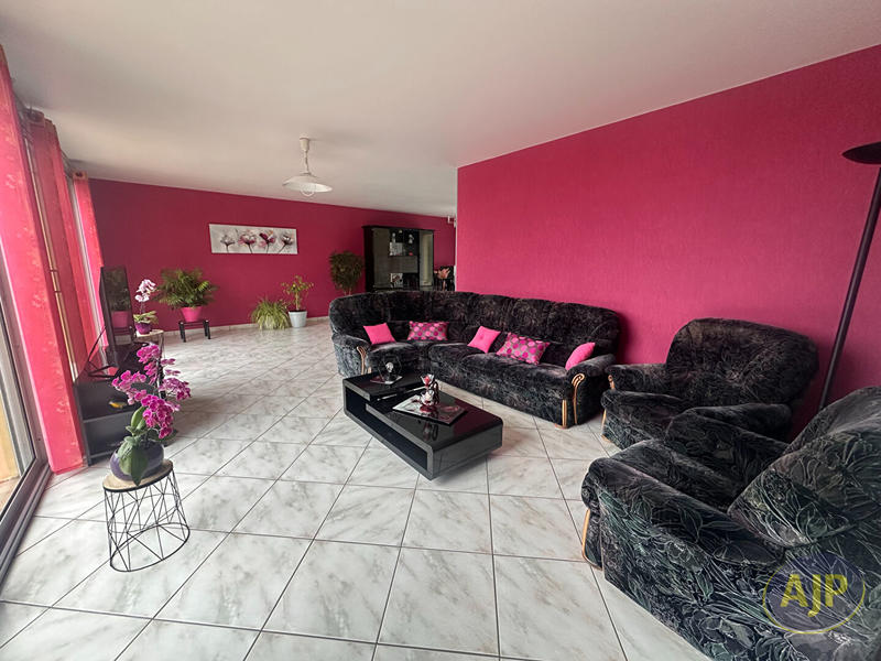 Maison - 130 m² - 5 pièces