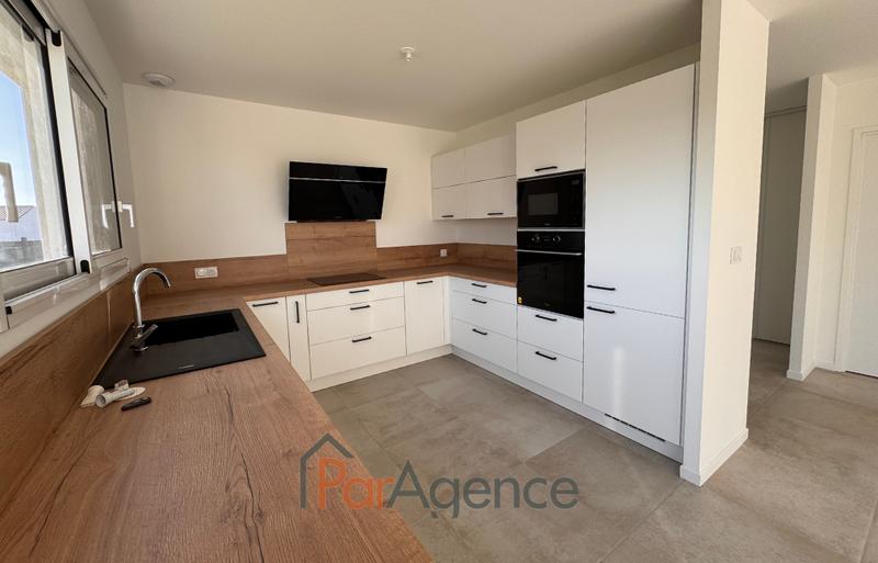 Maison - 150 m² - 4 pièces