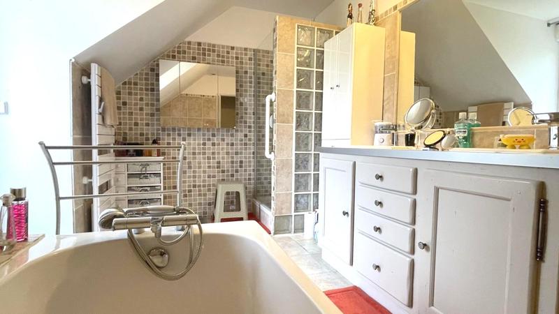 Maison - 175 m² - 7 pièces