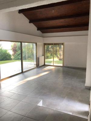 Maison - 228 m² - 6 pièces