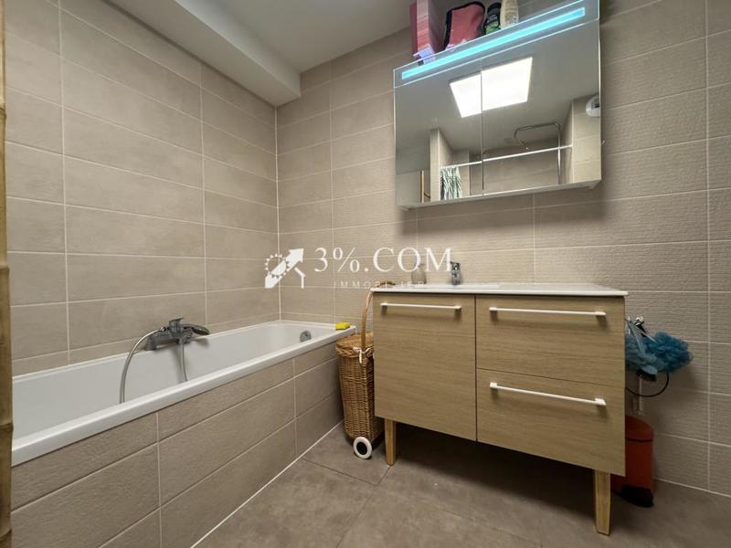 Appartement - 64 m² - 3 pièces