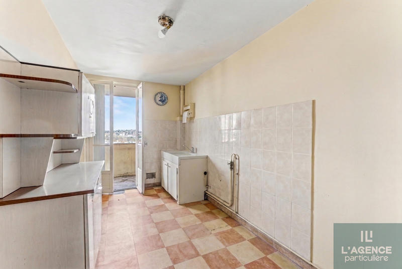 Appartement - 82 m² - 4 pièces