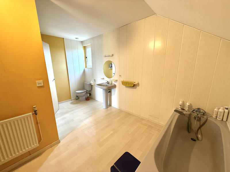 Maison - 142 m² - 6 pièces