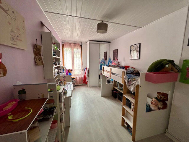 Appartement - 101 m² - 5 pièces