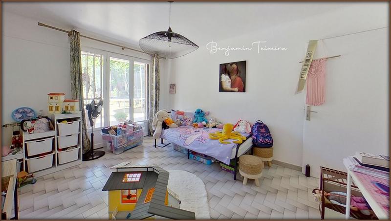 Maison - 204 m² - 7 pièces