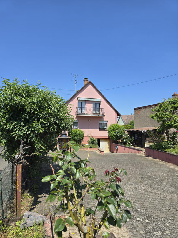 Maison - 163 m² - 7 pièces