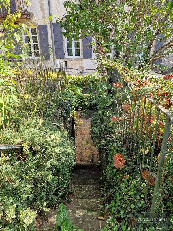 Maison - 162 m² - 9 pièces