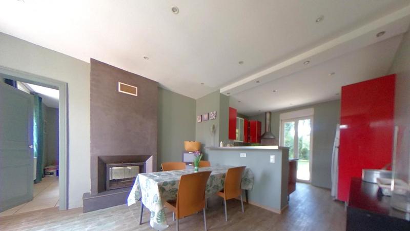 Maison - 204 m² - 6 pièces