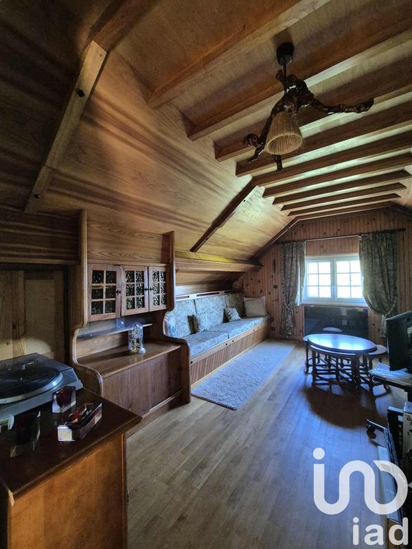 Maison - 157 m² - 8 pièces