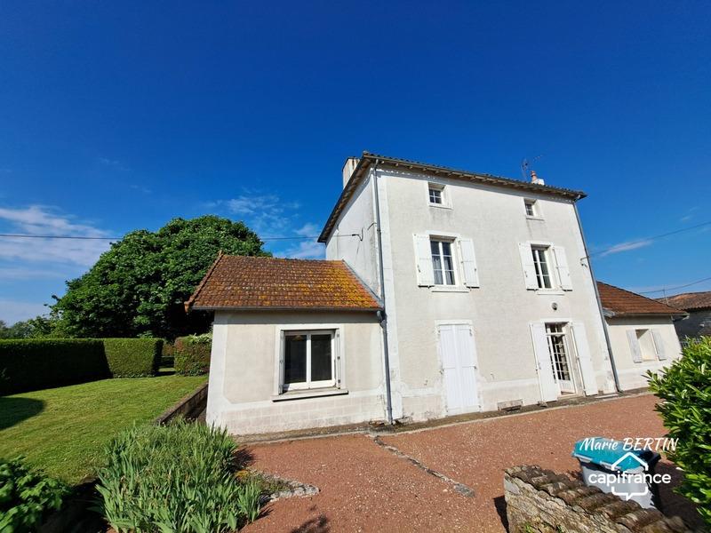 Maison - 144 m² - 8 pièces