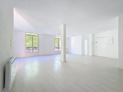 Appartement - 105 m² - 5 pièces