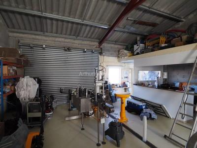 Bureau - 80 m² - 3 pièces