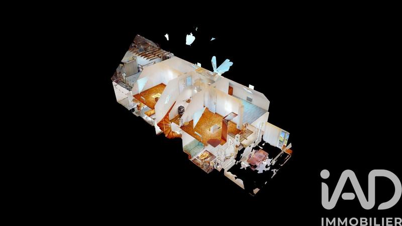 Maison - 127 m² - 7 pièces