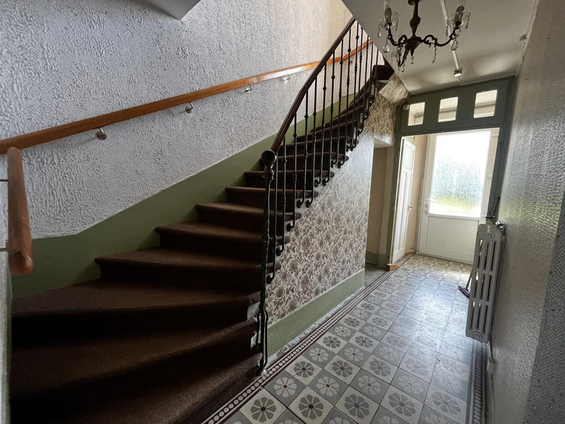 Maison - 159 m² - 7 pièces