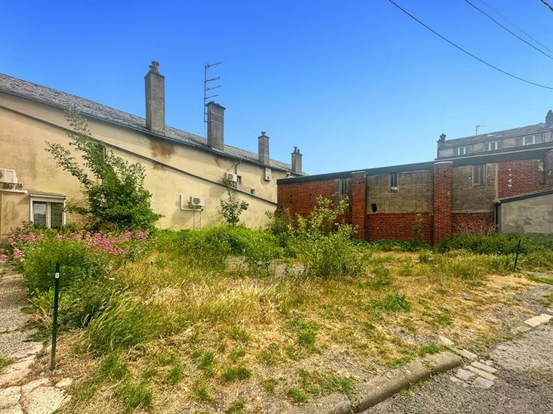 Terrain constructible - 140 m²