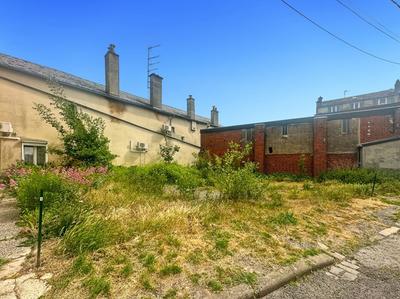 Terrain constructible - 140 m²