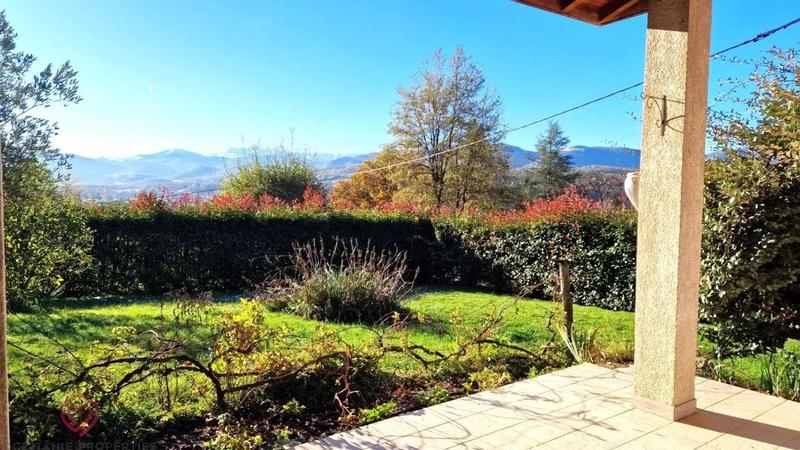 Villa - 186 m² - 6 pièces