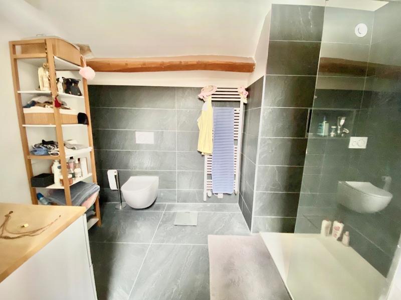 Maison - 260 m² - 4 pièces