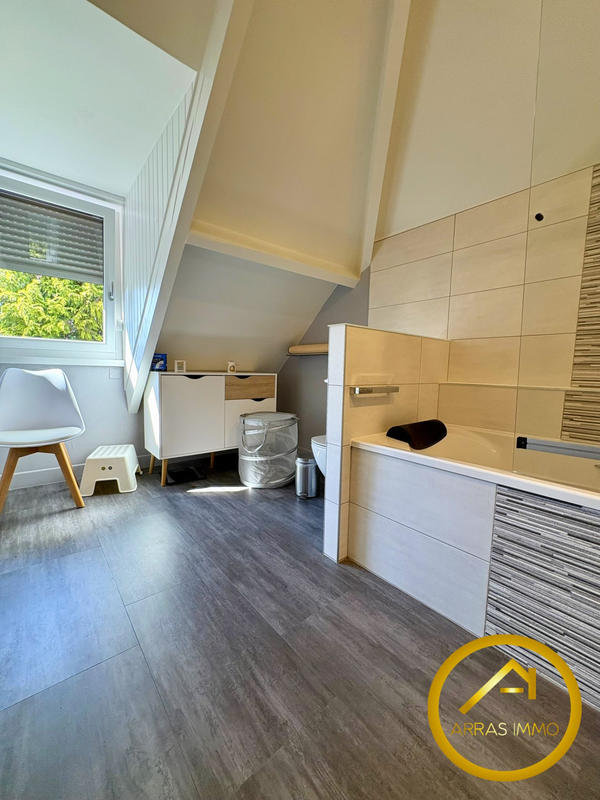 Maison - 158 m² - 1 pièce