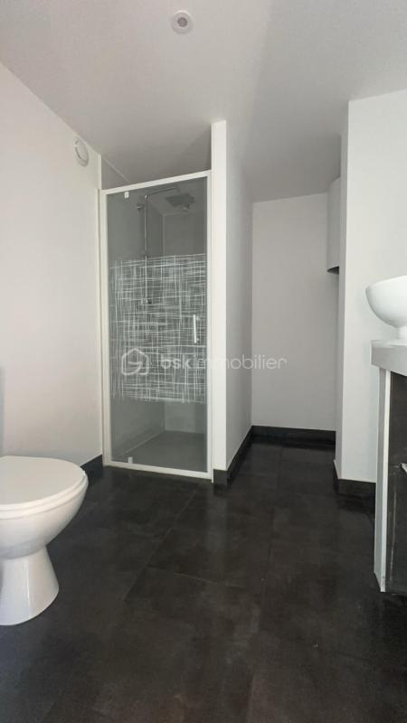 Propriété - 180 m² - 8 pièces