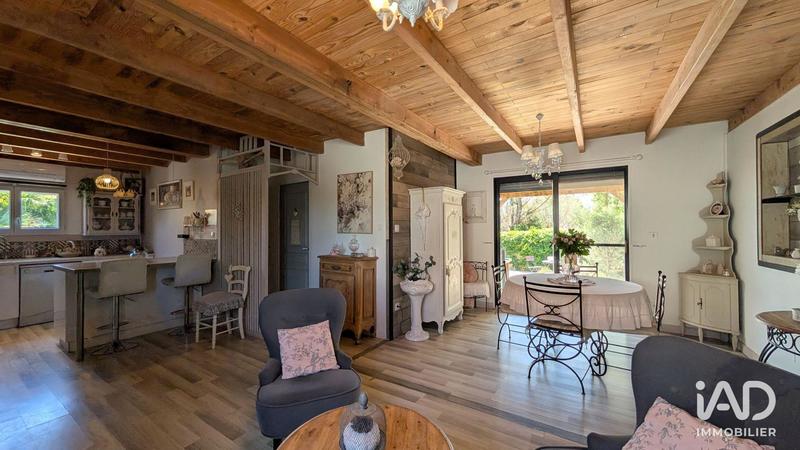 Maison - 200 m² - 7 pièces