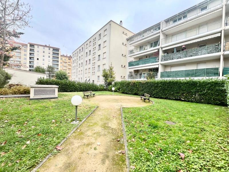 Appartement - 81 m² - 4 pièces