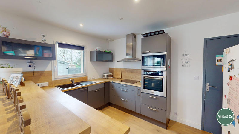 Maison - 110 m² - 5 pièces