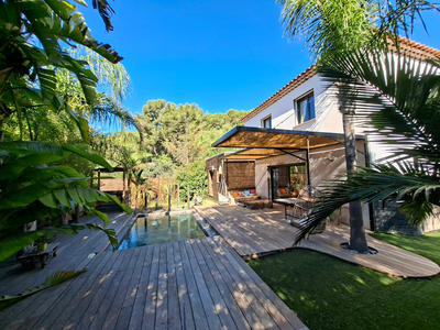 Maison - 138 m² - 5 pièces