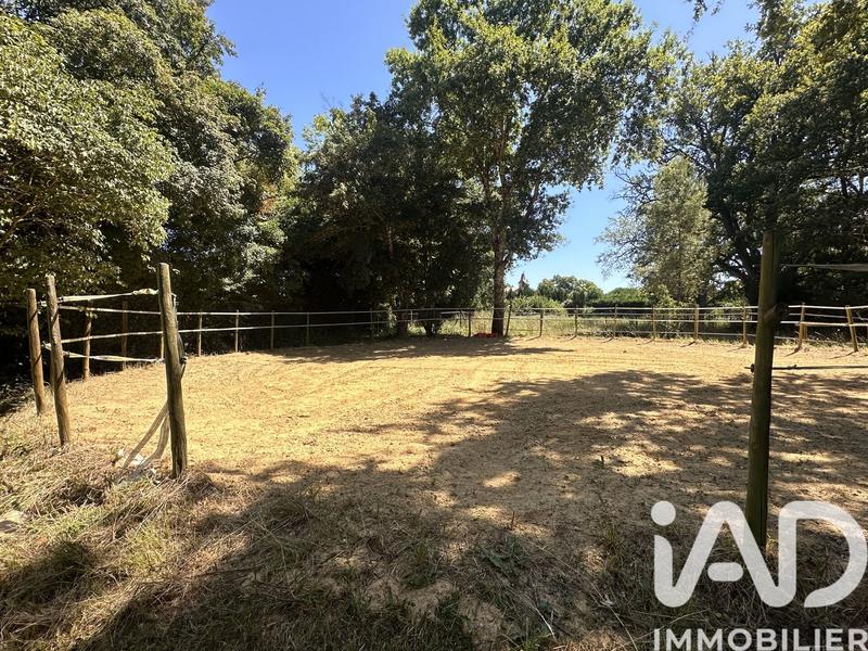 Maison - 226 m² - 7 pièces