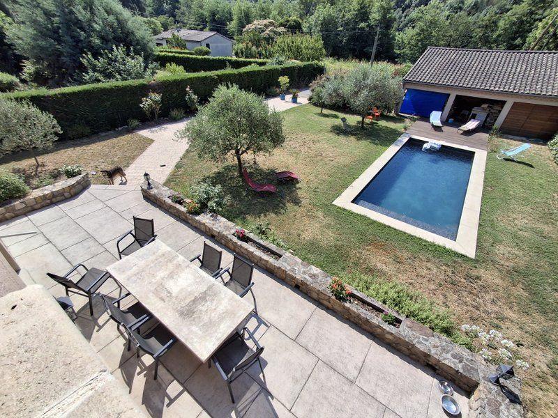 Maison - 195 m² - 8 pièces