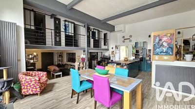 Appartement - 99 m² - 2 pièces