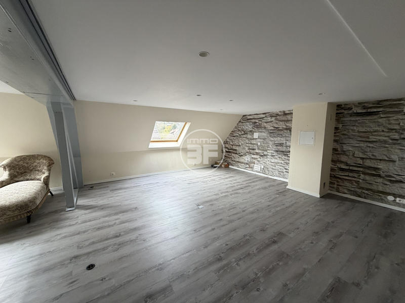 Appartement - 125 m² - 5 pièces